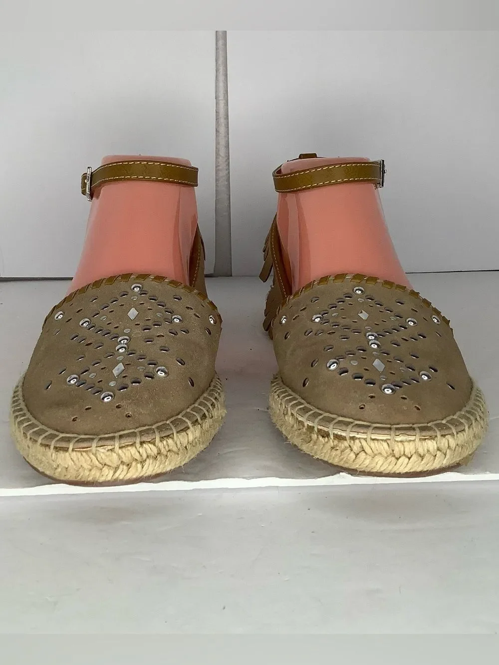 Sam & Libby Taupe Suede Espadrille Sandals Ankle Strap Stud Accents Sz 7
